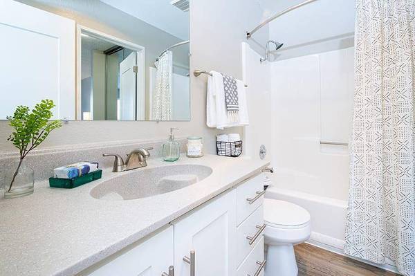 $1,090 / 2br - 800ft2 - 2- WEEKS LOOK AND LEASE SPECIAL!! CALL TODAY!! (Rohnert Park)64055522149507124