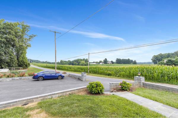 $2300.00 / 2br - 1400ft2 - Country Cabana63843416015489120