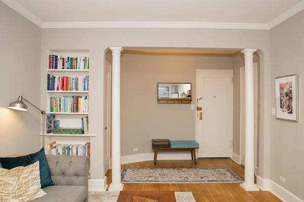 $2,900 Commercial Prime Retail sublet space : Upper West Side - 425 Central P (Upper West Side)63421101206019124