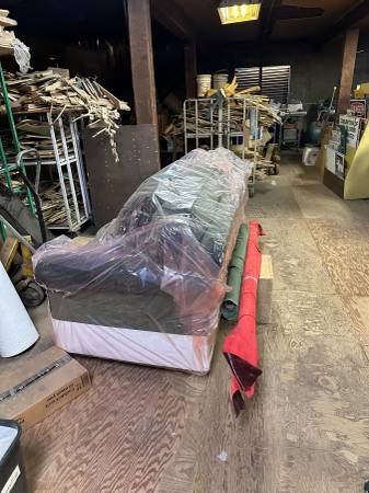 La Raza Moving Services 1