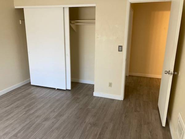 $3,600 / 2br - 1064ft2 - Soleado amplio de 2 habitaciones cerca de Sail Bay y Fanuel Park (Pacific Beach)63878474668673122