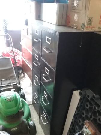 Hon 4-Drawer Filing Cabinet 1