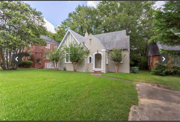 $2200.00 / 4br - 2500ft2 - Spacious and modernized home with great new updates.64032132967041121