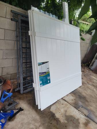 Vinyl fencing 1