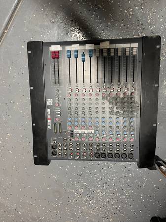 Allen & Heath ZED-14 mixers 1