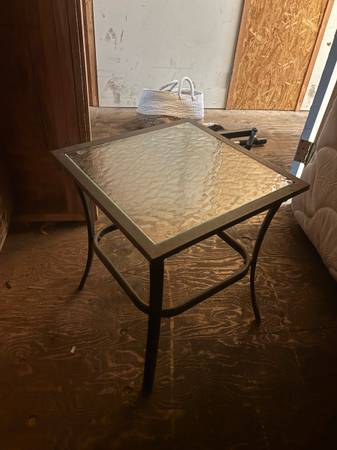Patio end table 1