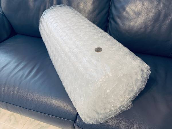 Large bubble wrap 24 inches wide * Length 225 inches 1