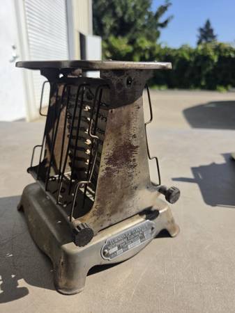 Turnover Toaster From Westinghouse Electric & Mfg. Co. Model 231570 1