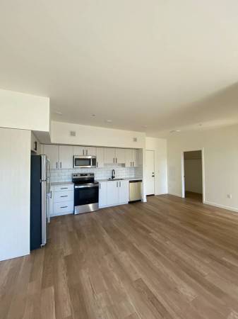 Arts Plaza AMAZING 2bd 1bath 1