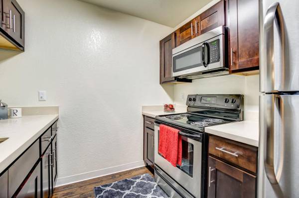 $2,719 / 1br - 676ft2 - 2 Soaking Spas, Ceiling fans, Private Balconies/Patios (daly city)63658079441795122