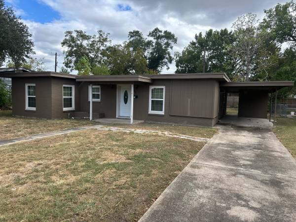 $130,000 / 3br - 3 Bed Home Dueno a Dueno Owner Financing w/ 10% Down & $1027 month (Victoria)64193710054659121