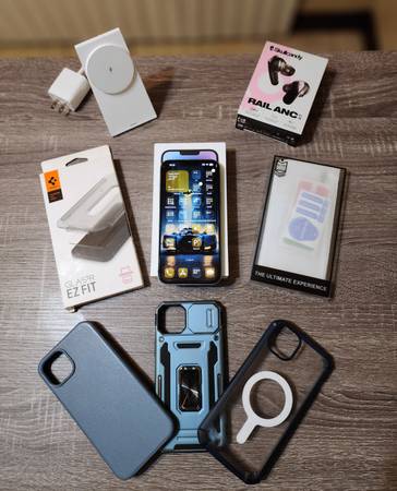 MINT iPhone 14 Plus 256GB Ultimate Bundle - Blue - Unlocked 1