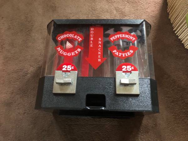 Chocolate Nuggets Peppermint Patties Double Snacker Vending Machine 25 1