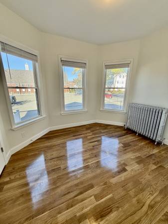 $2,500 / 2br - Lynn 2 Bed/1 Bath Apartment | Chestnut St64146856610434121