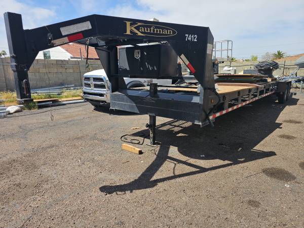 2017 Kaufman 3 Car Trailer 1