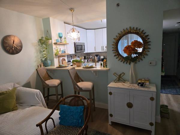 $1,600 / 1br - Female preferred (Old town Key West)63838116506371121