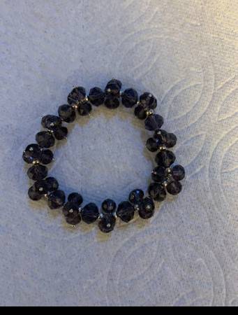 Deep Purple Glass Bead 7 inch Bracelet 1