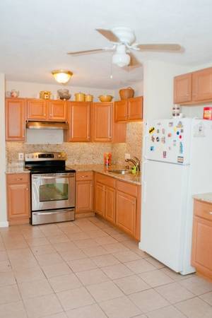 $1,000 / 2br - 730ft2 - Hablemos sobre lo mejor (Framingham)63690775635971124