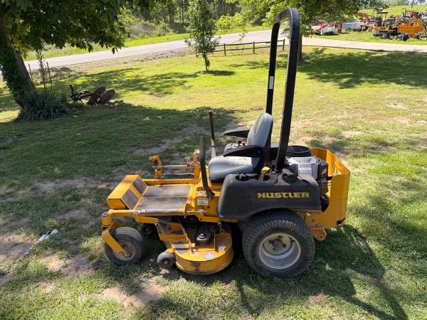 Hustler Fastrack 48” cut 22hp Kawasaki commercial grade mower (430 hours ) 1
