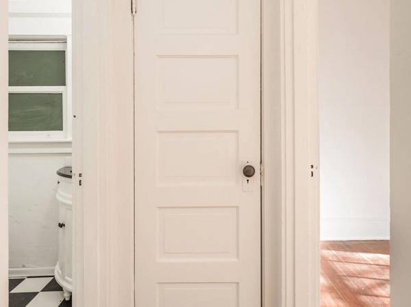 $1,299 / 1br - Cerca del centro - Mucha luz natural, acceso seguro con puerta, reciclaje (Slabtown)63831606991105122