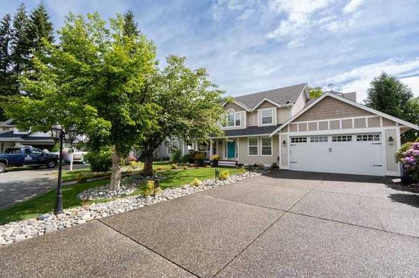 Exquisite custom-built 2-storey with basement home 1