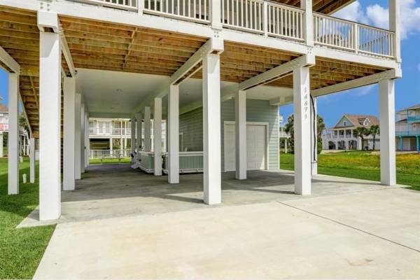 $300 / 4br - 2888ft2 - Exception beach reservation house (Galveston)63924041347458121