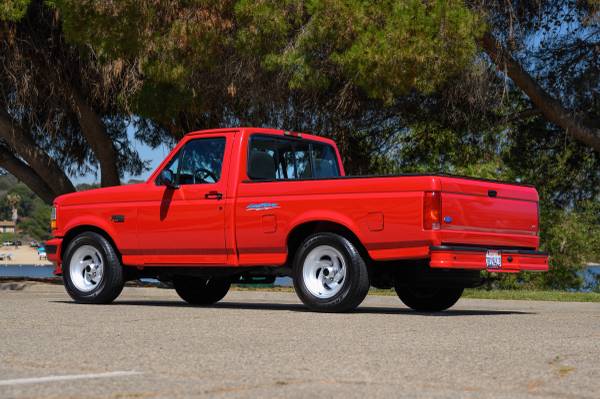 1995 Ford Lightning SVT - $55,000 (condado de Napa)63470898696577122