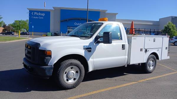 LOW MILES 2008 Ford F250 Super Duty Utility Truck - $10,500 (Lakewood)63612141032449121