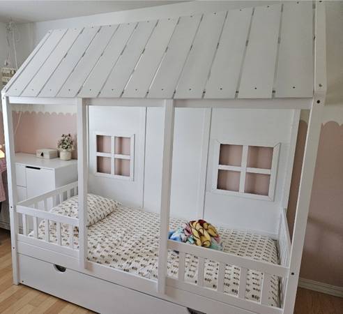 Twin Bed 1
