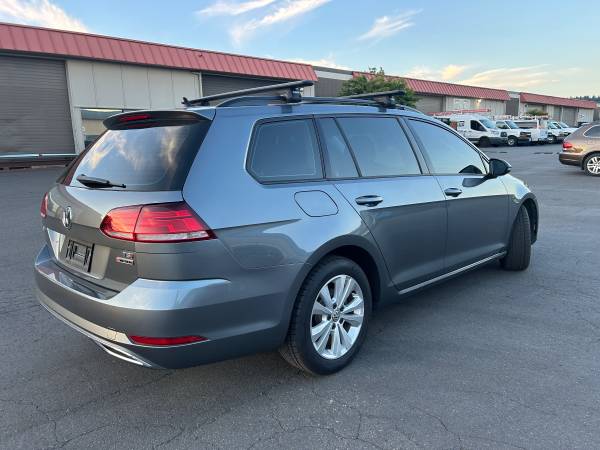 2018 Volkswagen Golf Sportwagen TSi S AWD - $10,900 (Auburn)63469764676099121