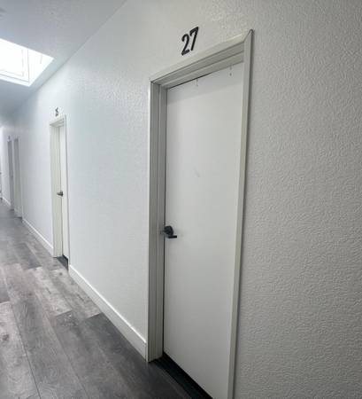 $1,250 Adorable  Studio * Wood style flooring * CALL NOW * (Ventura)63800544361217124