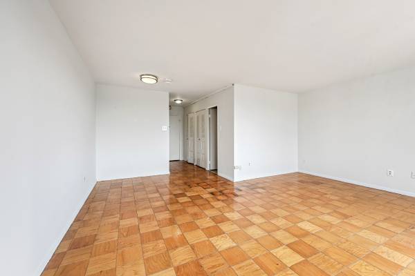 $2,150 / 485ft2 - Now Leasing Studio Apartments at Corcoran House Apt 303 (Washington)64040362992898123