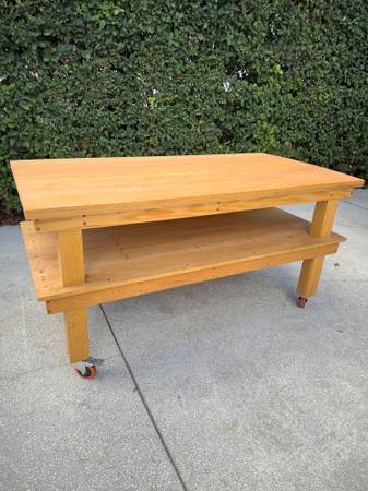 Custom-made solid oak table 1