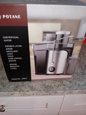 Potane centrifugal juicer new in box 1