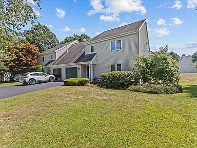 $1350.00 / 1br - One room available in quiet Colchester Townhome near Thayer Bay Beach63976979971202121