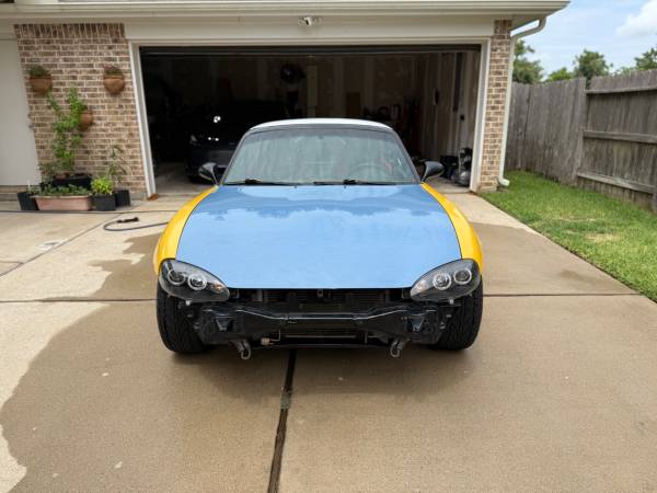 2001 Mazda MX-5 Miata (NB) 5 Speed Manual - $11,00063616982092035122