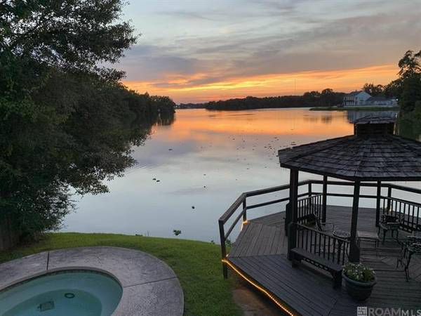 $329,900 / 2br - 1150ft2 - Condo on LSU Lakes! (Baton Rouge)63655171551875120