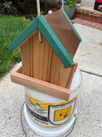 Glorieta para pájaros colgante - Como nueva - $15 (Vienna)63471432169731121