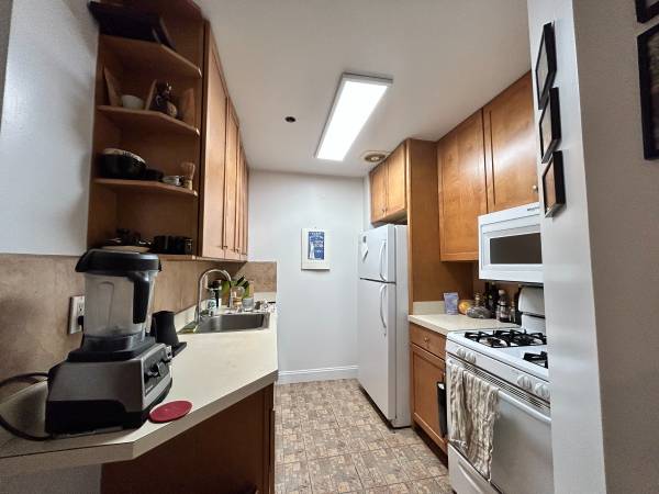 $3,500 / 2br - Beautiful 1.5 Bedroom with Large Loft In Cobble Hill (January+) (Brooklyn)64212266597123122