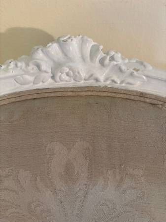 Antique ornate chair white beige - $10 (Hollywood Hills)63471469840515121