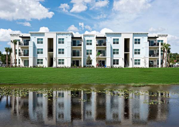 $2,495 / 3br - 1345ft2 - Escape the Heat, Find Your Cool Oasis ~ The Reserve at Jensen Beach! (Jensen Beach)63799984764801121