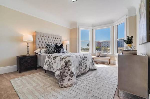 $1,000 / 1br - 156ft2 - Upstairs Room in Daly City near Bart Station ... (daly city)64011321939587121