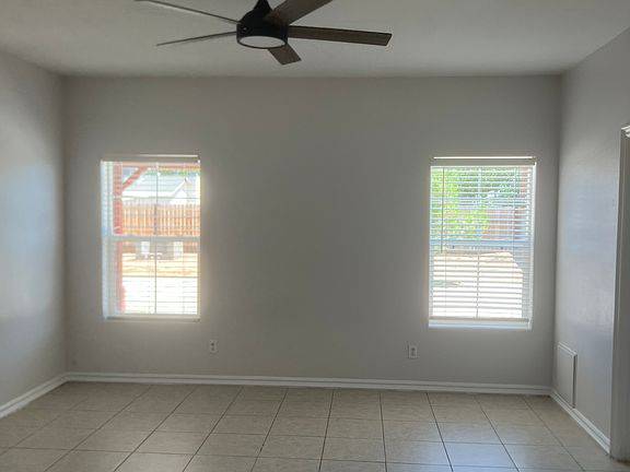$990 / 1br - Bright & Spacious 1-Bedroom Apartment in Desirable Albany (albany / el cerrito)64023721657985124