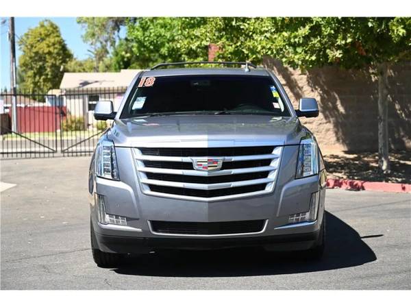 2018 Cadillac Escalade Premium Luxury Sport Utility 4D - Financiamiento para la mayoría de créditos - $24,871 (+ A1 AUTO MAYORISTA)63470760311171121