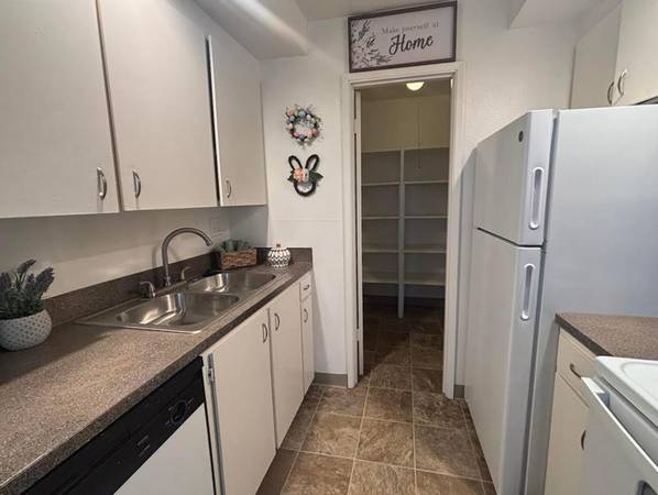 $1,350 / 1br - GET our $99 MOVE-IN! Come Tour | Enjoy Metzger Park, Onsite Clubhouse (Beaverton Tigard)63831252389761121
