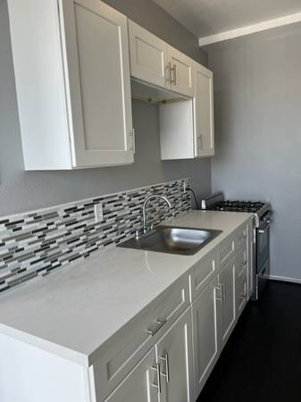 $1,650 / 425ft2 - ¡Visitas diarias! Especial de mudanza 6 semanas GRATIS y todos los servicios PAGADOS! (Arlington Heights)63662653610241122