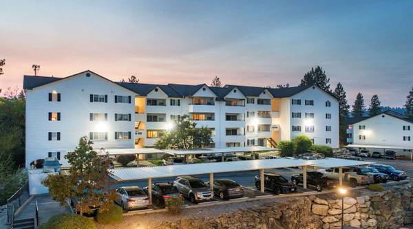 Call Today! We Have The Apartment For You! 1