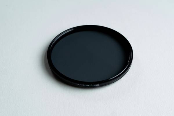 B+W 77mm Slim Circular Polarizer Filter 1