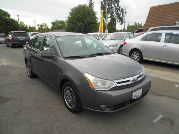 2010 Ford Focus SE 4dr Sedan, Great Condition, Free Warrranty! - $5,650 (121 Garden Hwy, Yuba City CA)63617754589827121