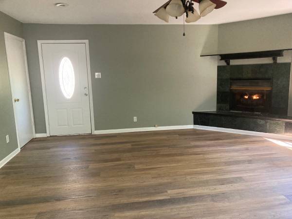 $1,850 / 3br - 1942ft2 - Rent Sherman 3/2/1 brick 1942 ft.² remodel $1850/m or $1950 for six/m (Sherman)64213527654147123